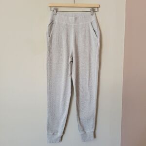Pact Women's Thermal Organic Cotton Waffle Knit Jogger Pants Oatmeal Size Small